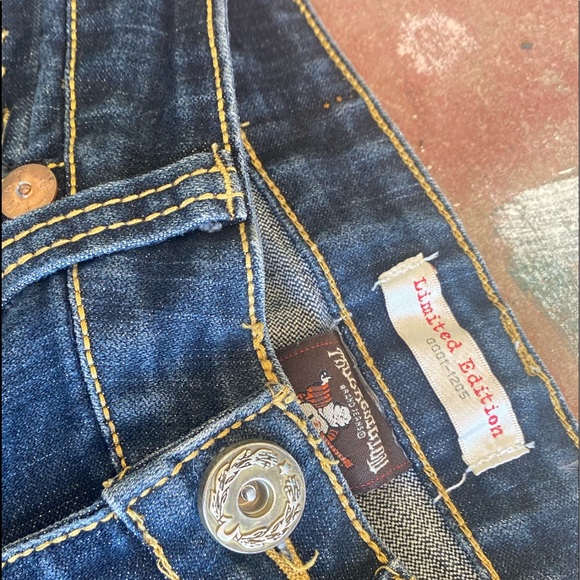 ♎️ True Religion ♎️ - Picture 6 of 9